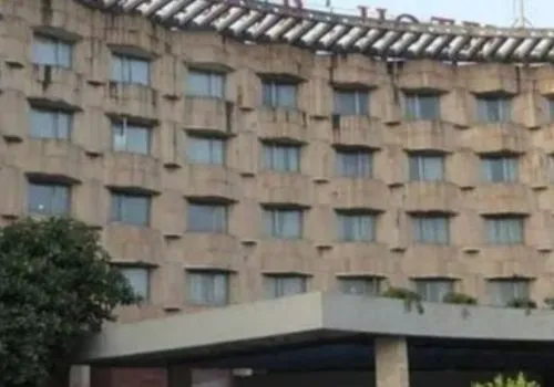 Centuar Hotel Escorts